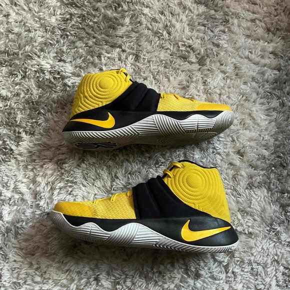 Nike Kyrie 2 `Australia' basketball shoes for men's! Size 9.5m